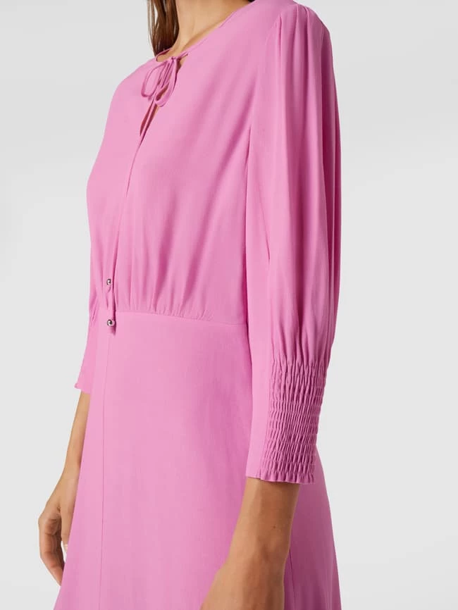 Neu 😉 BOSS Midikleid Mit V-Ausschnitt Modell 'DAFLORI' - Mauve 😀 – Bild 3