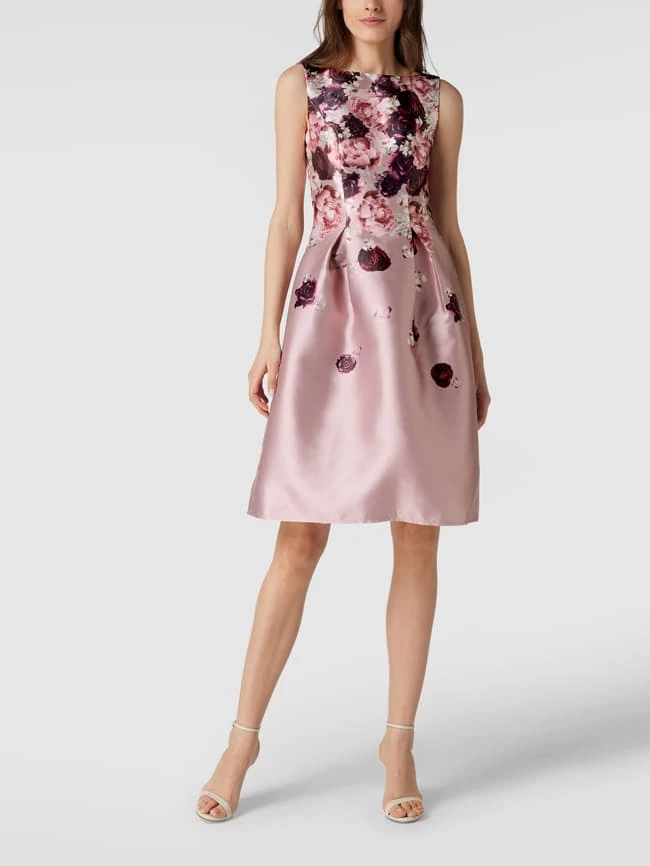 Neu ⭐ CHI CHI London Cocktailkleid Mit Floralem Muster - Rosé 😀
