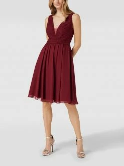 Budget 🥰 Luxuar Cocktailkleid In Minilänge Mit Floraler Spitze - Rot 🎉