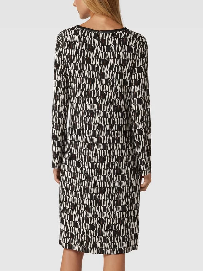 Angebote 😍 Marc Cain Knielanges Kleid Mit Label-Details - Schwarz 🧨 – Bild 5